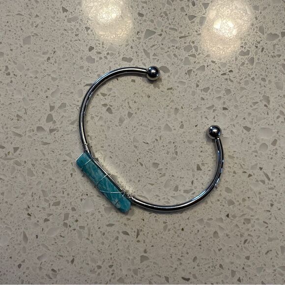 Asymmetrical Beaded Cuff Bracelet - Picture 5 of 10